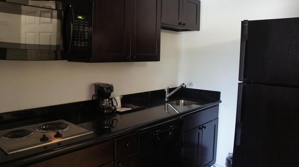 Lux Inn And Suites Three Rivers Habitación foto